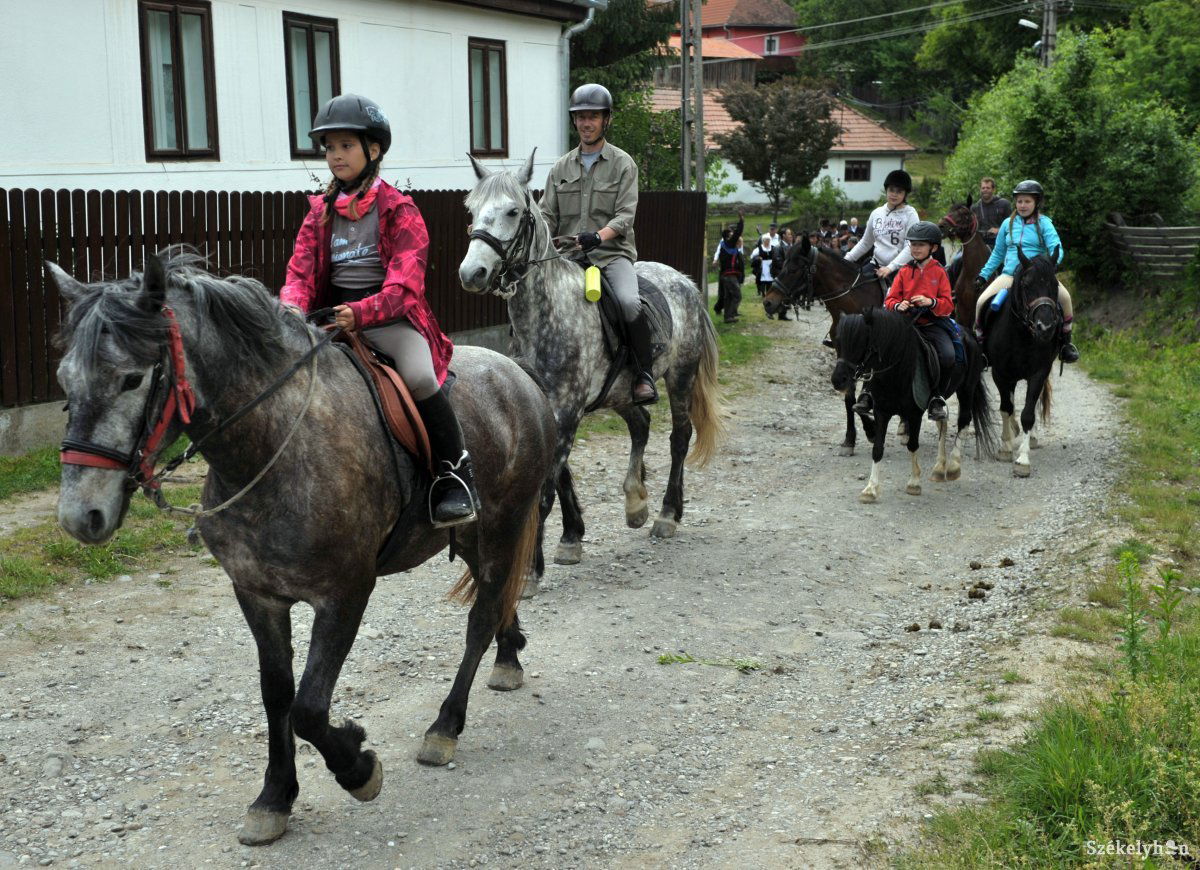 &bullet;  Fotó: Beliczay László