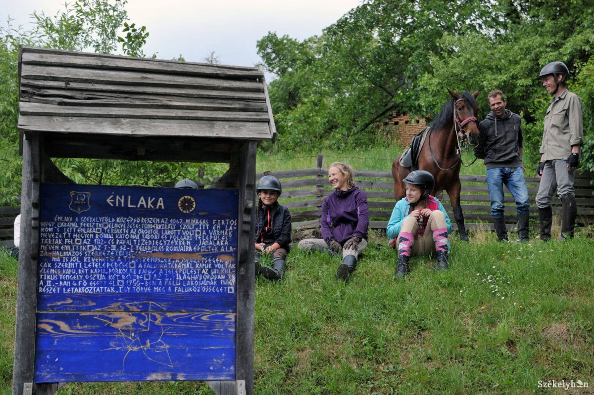 &bullet;  Fotó: Beliczay László