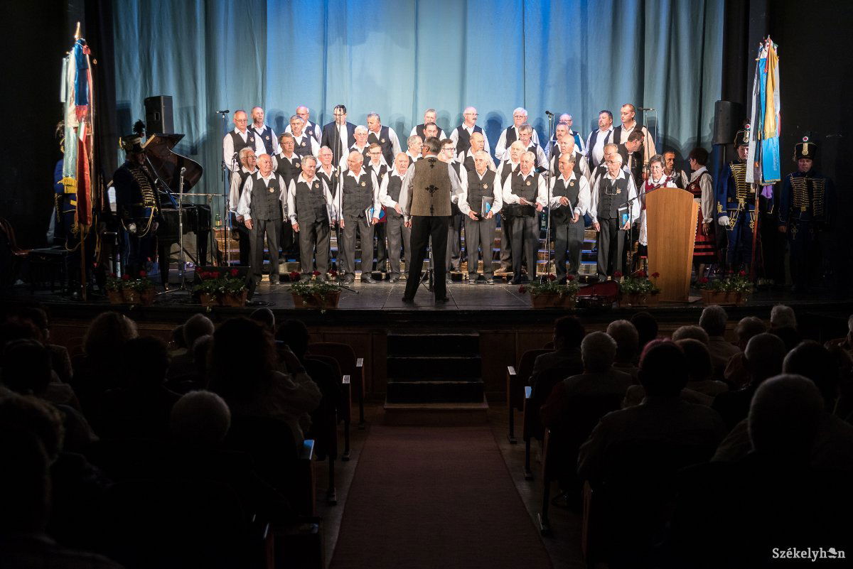 &bullet;  Fotó: Veres Nándor