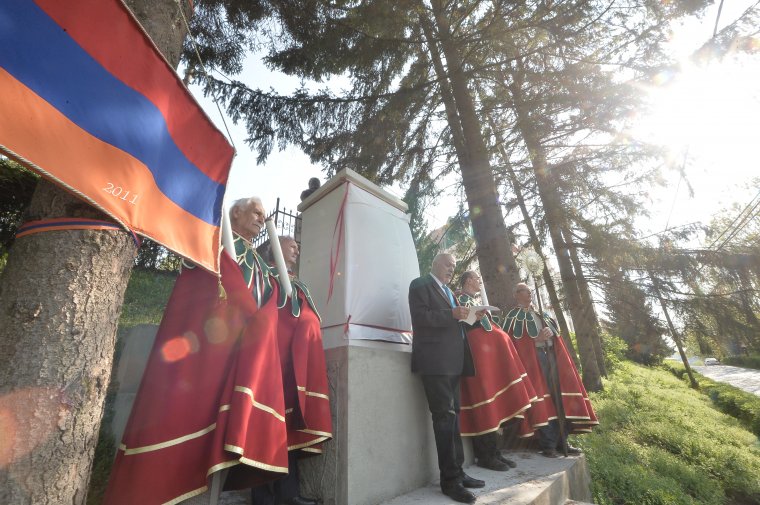 Örménykeresztes emlékjel Udvarhelyen