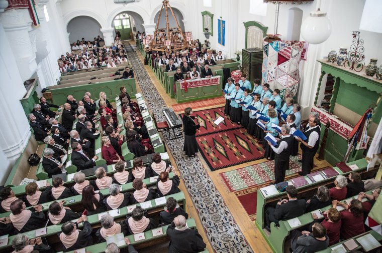 Énekelt imádságok napja Homoródalmáson