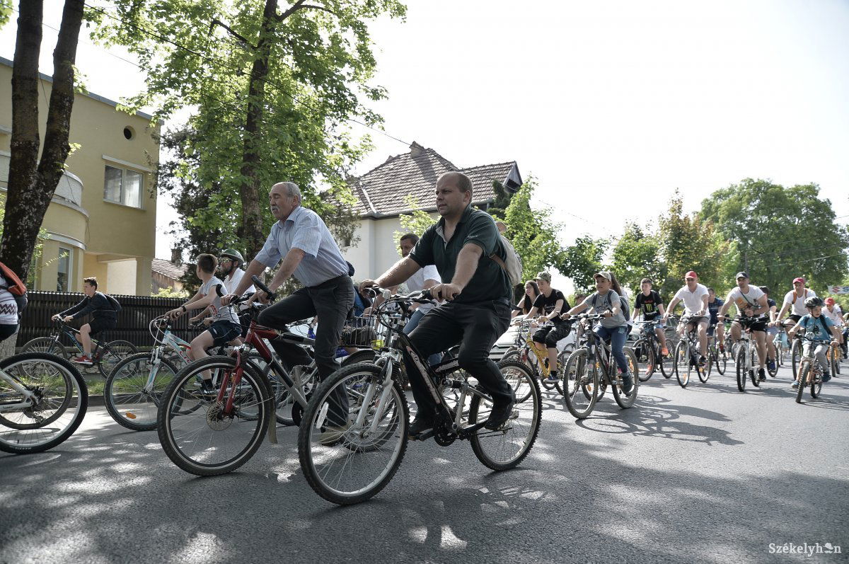 &bullet;  Fotó: Barabás Ákos