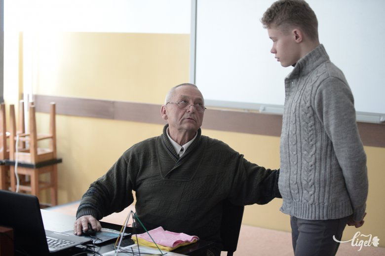 A tanár úr és a hatodikos matekzseni, aki „túl van˝ a kisérettségin •  Fotó: Barabás Ákos