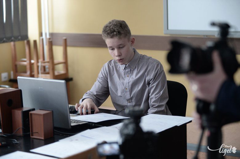 Ő az első, aki ezt az integrált módszert alkalmazta, a megoldott feladatok egy részét a GEONEXT-re alkalmazta •  Fotó: Barabás Ákos