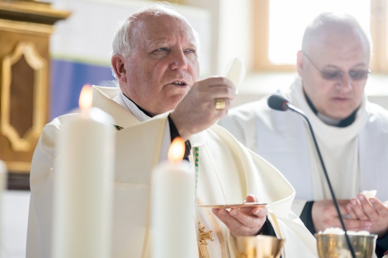 Tamás József: számos jó élményt kaptam a püspöki hivatás révén