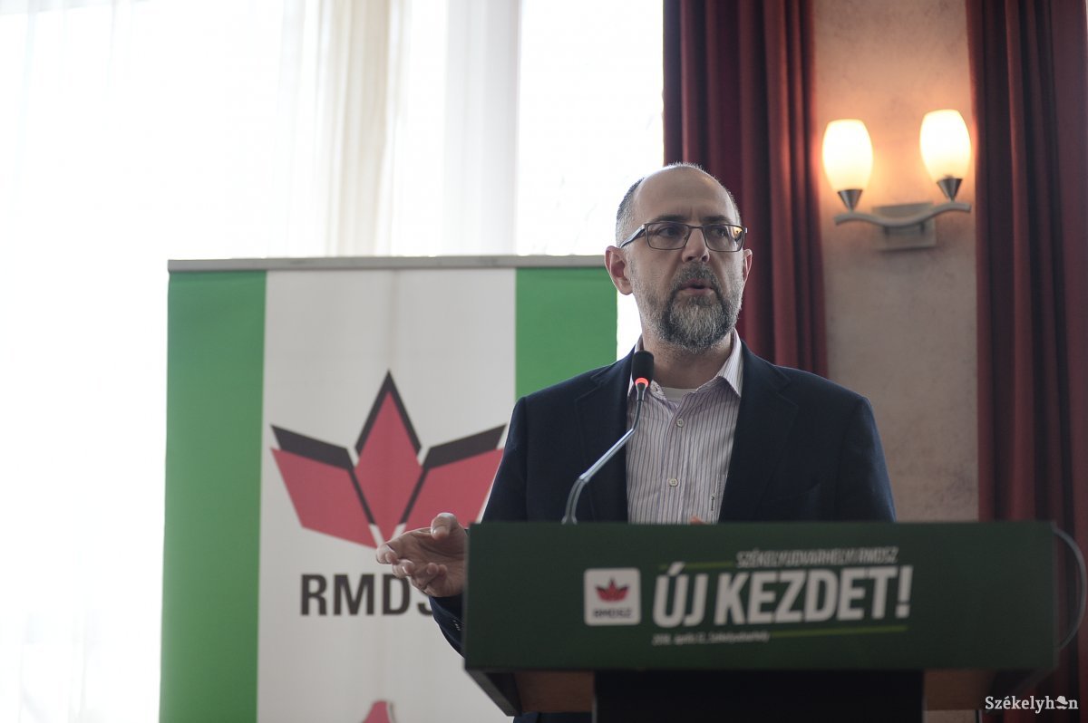 Kelemen Hunor szerint a költségvetés-tervezet legnagyobb hibája az, hogy több hónapos késéssel került a parlament elé • Fotó: Barabás Ákos