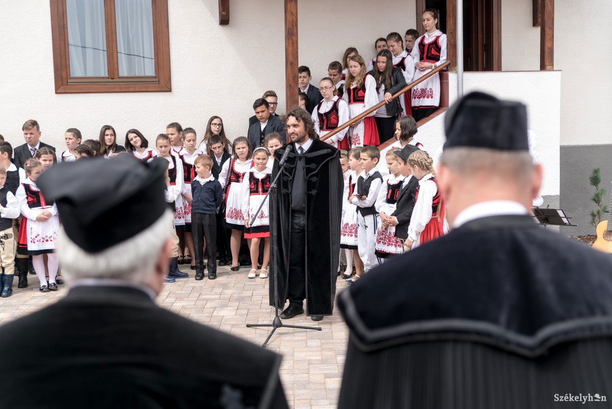 &bullet;  Fotó: Veres Nándor