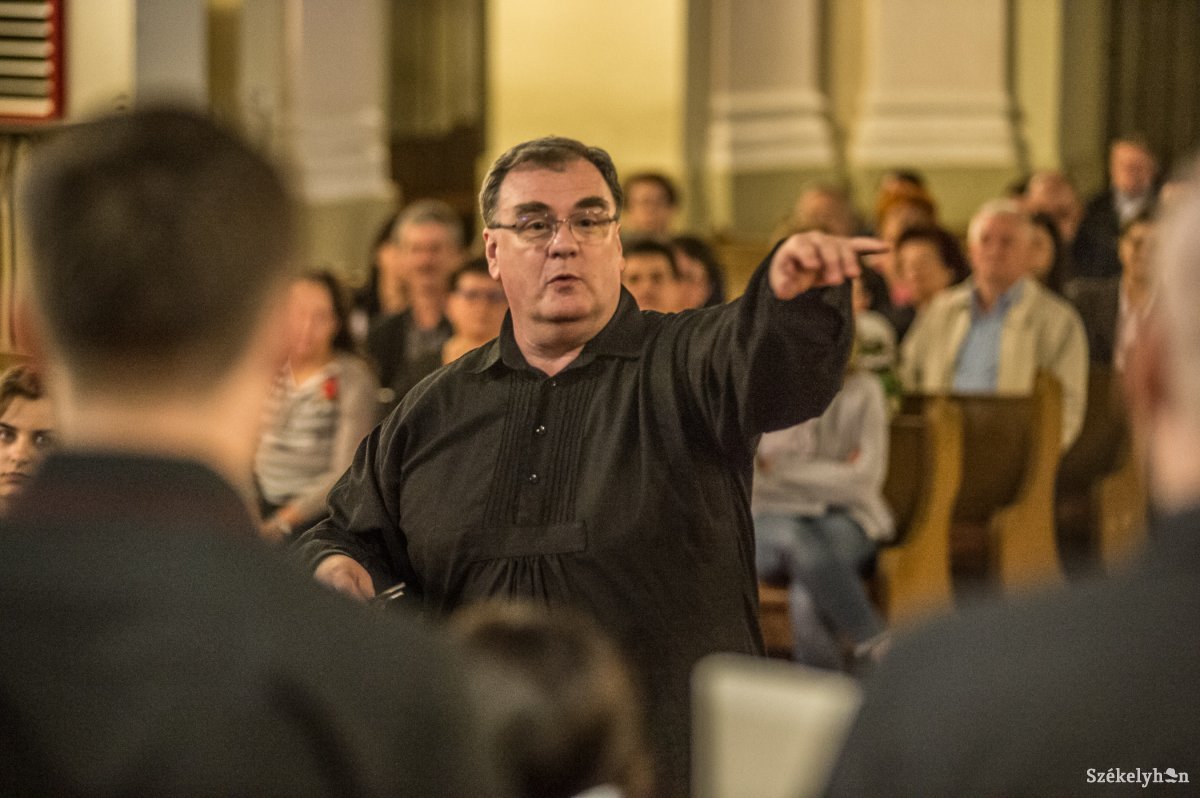 Kovács Gábor: a közönséget is be kell vonni az előadásba, lelki feltöltődést nyújtva neki • Fotó: Barabás Ákos