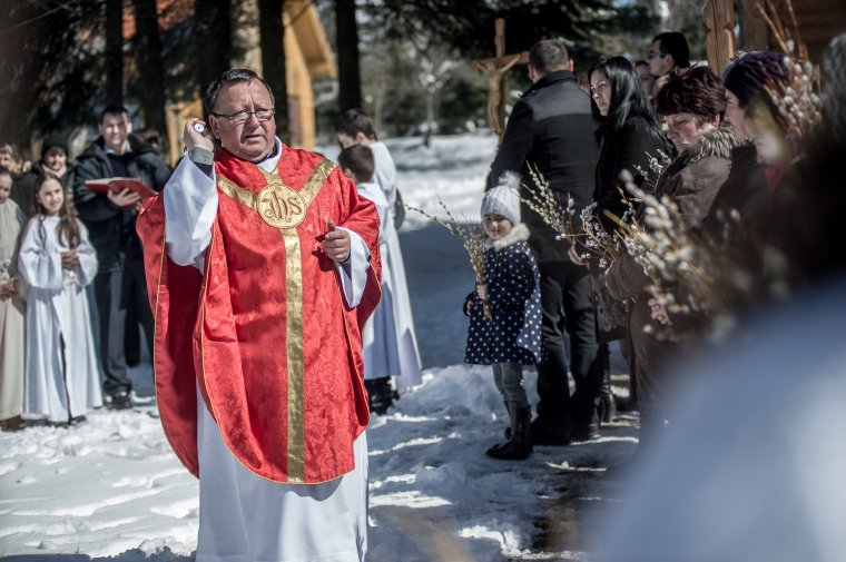 Hóillatú virágvasárnap Pálpatakán