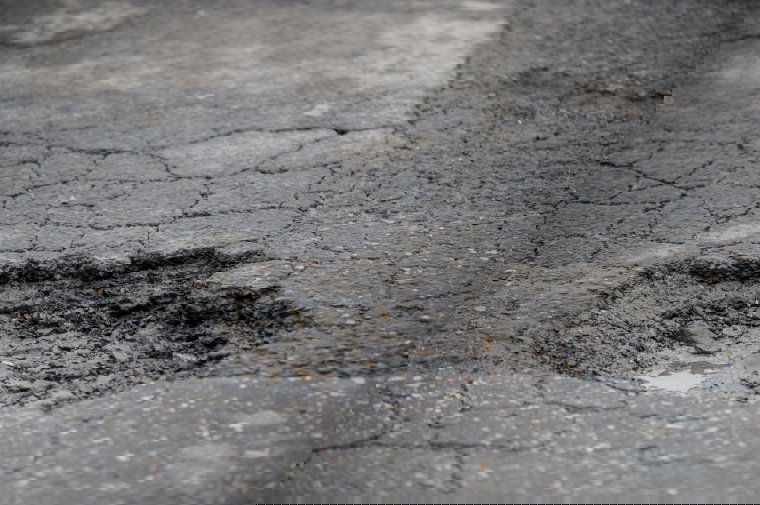 Fogynak a kátyúk, de azért még marad belőlük bőven Gyergyószentmiklóson