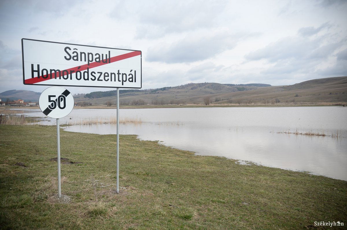 Nagyon sok földterület víz alá került múlt héten, de nem keletkeztek jelentős mezőgazdasági károk •  Fotó: Barabás Ákos