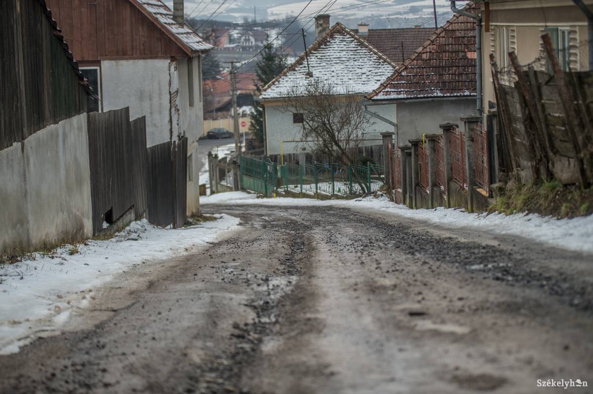 Az Ugron Gábor utcában a terület kisajátítására a felújítás miatt van szükség •  Fotó: Barabás Ákos