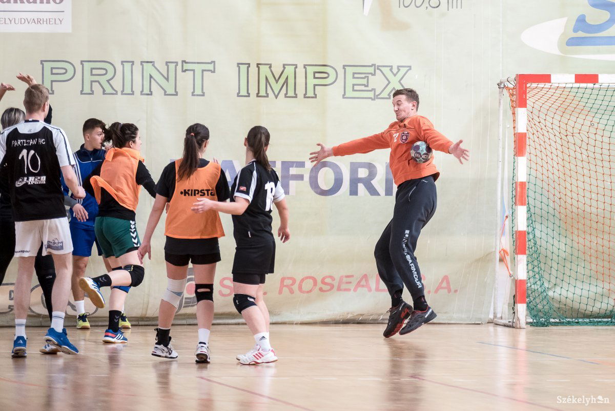 &bullet;  Fotó: Veres Nándor