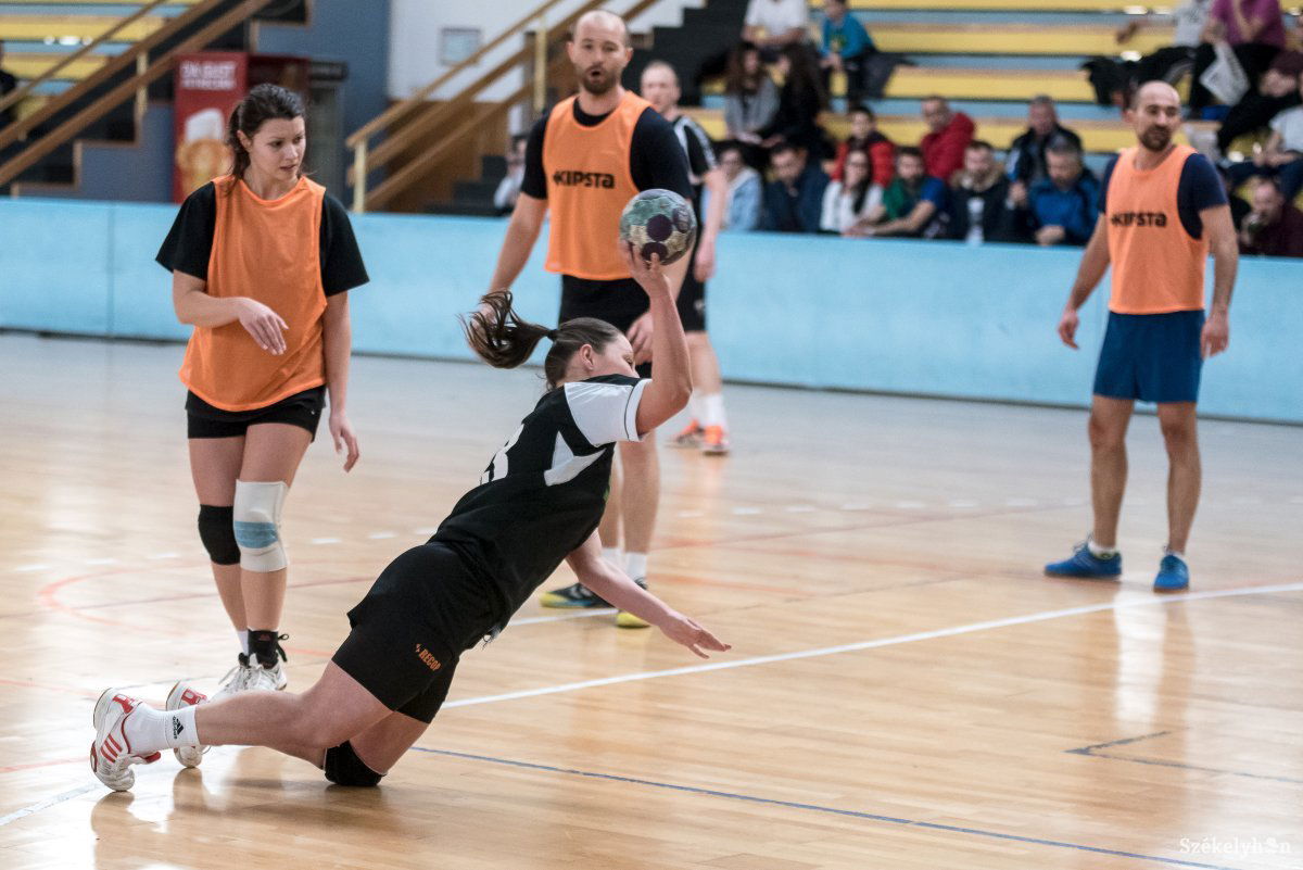 &bullet;  Fotó: Veres Nándor