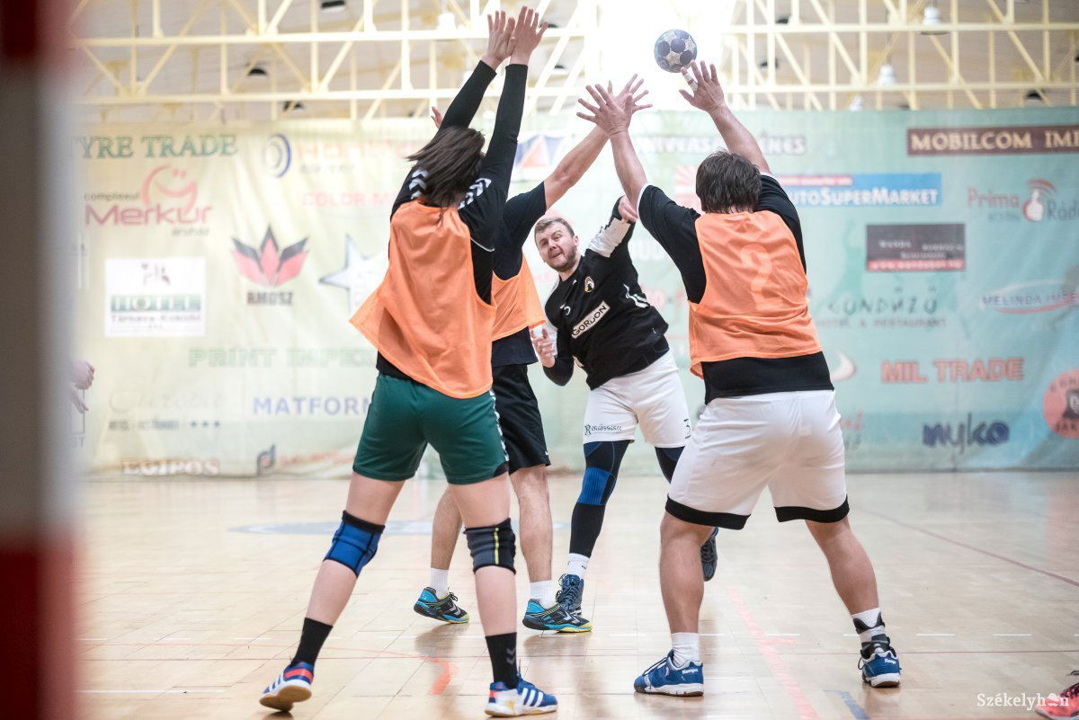 &bullet;  Fotó: Veres Nándor