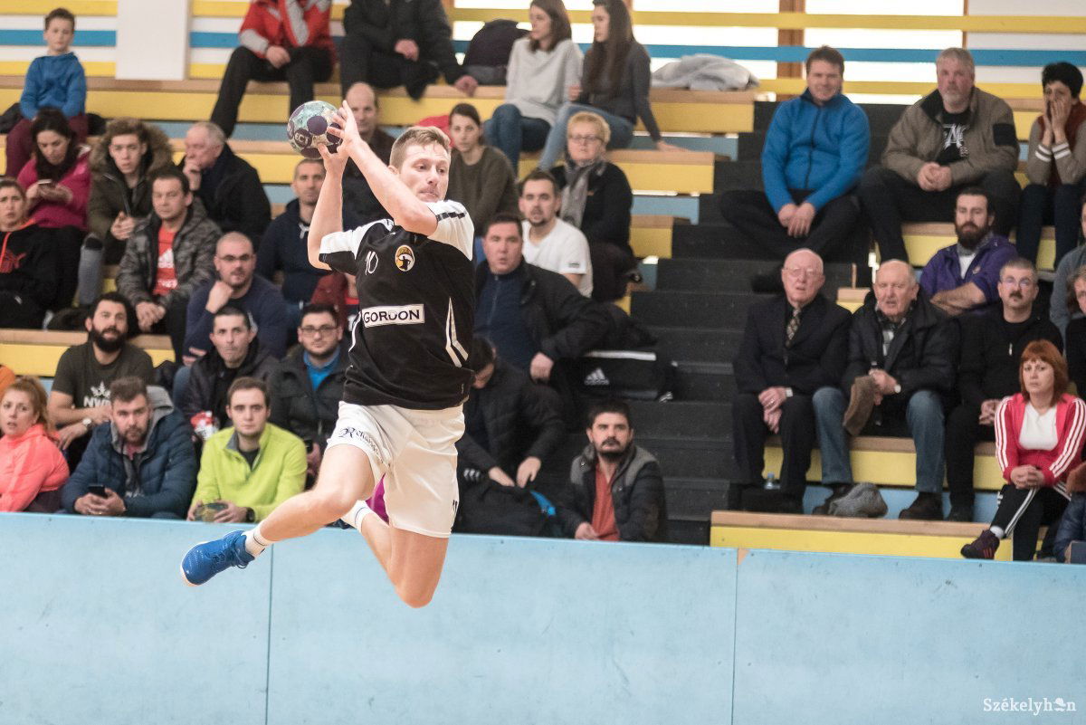 &bullet;  Fotó: Veres Nándor