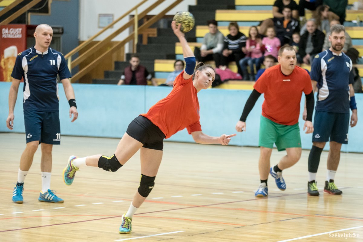 &bullet;  Fotó: Veres Nándor