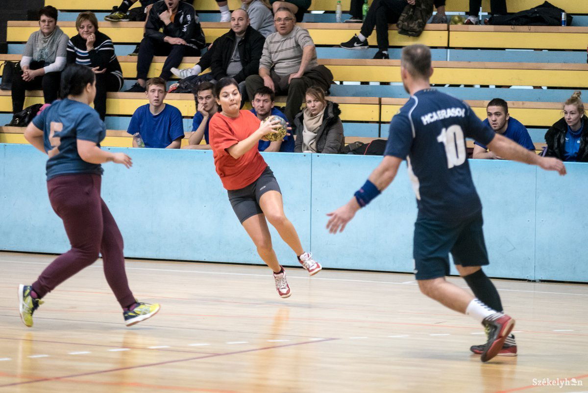 &bullet;  Fotó: Veres Nándor