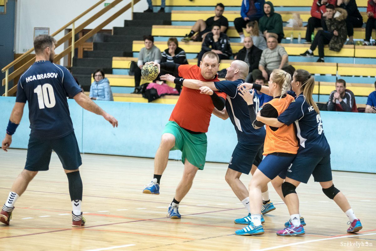 &bullet;  Fotó: Veres Nándor