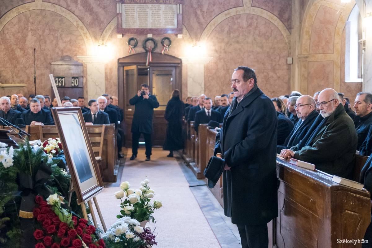 •  Fotó: Veres Nándor