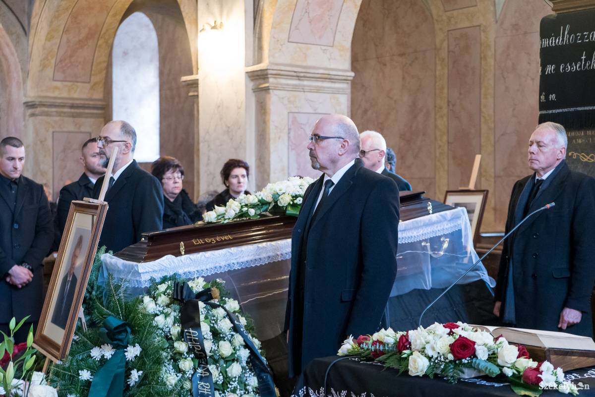 •  Fotó: Veres Nándor