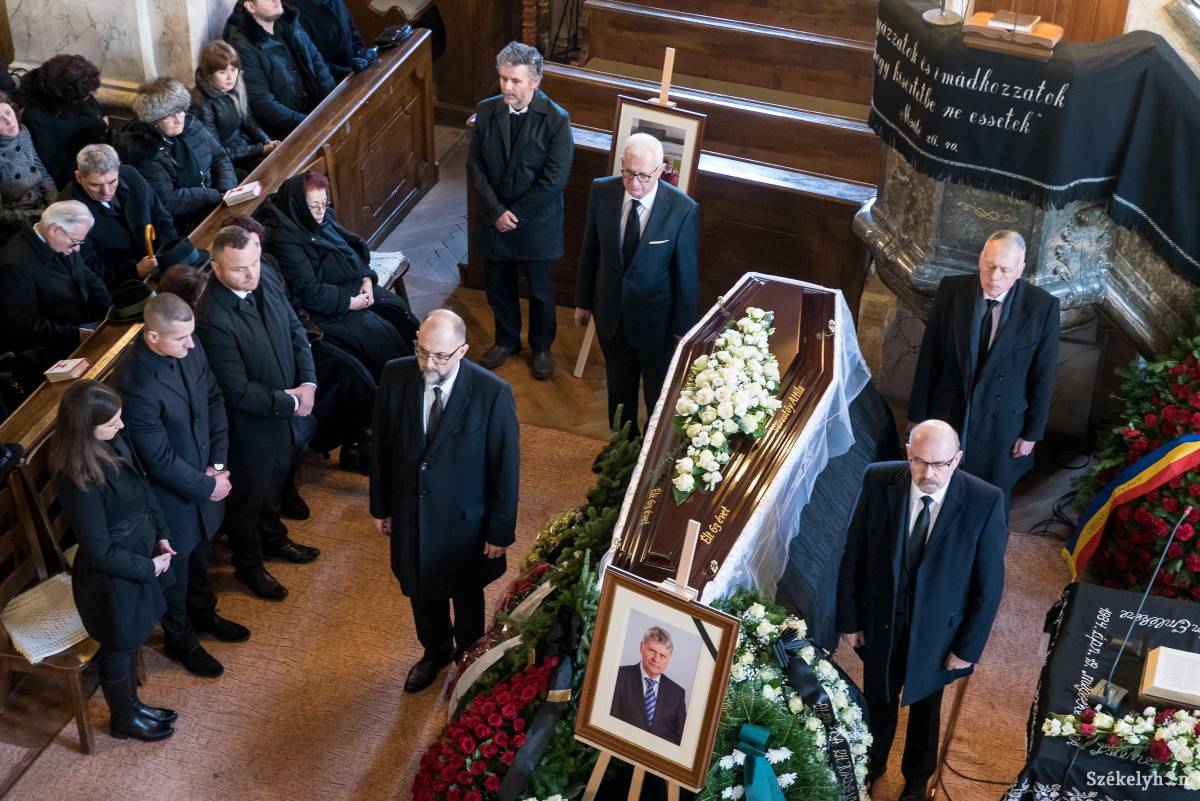 •  Fotó: Veres Nándor