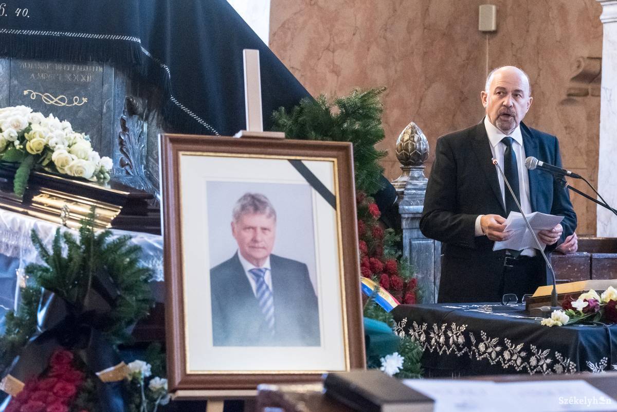 •  Fotó: Veres Nándor