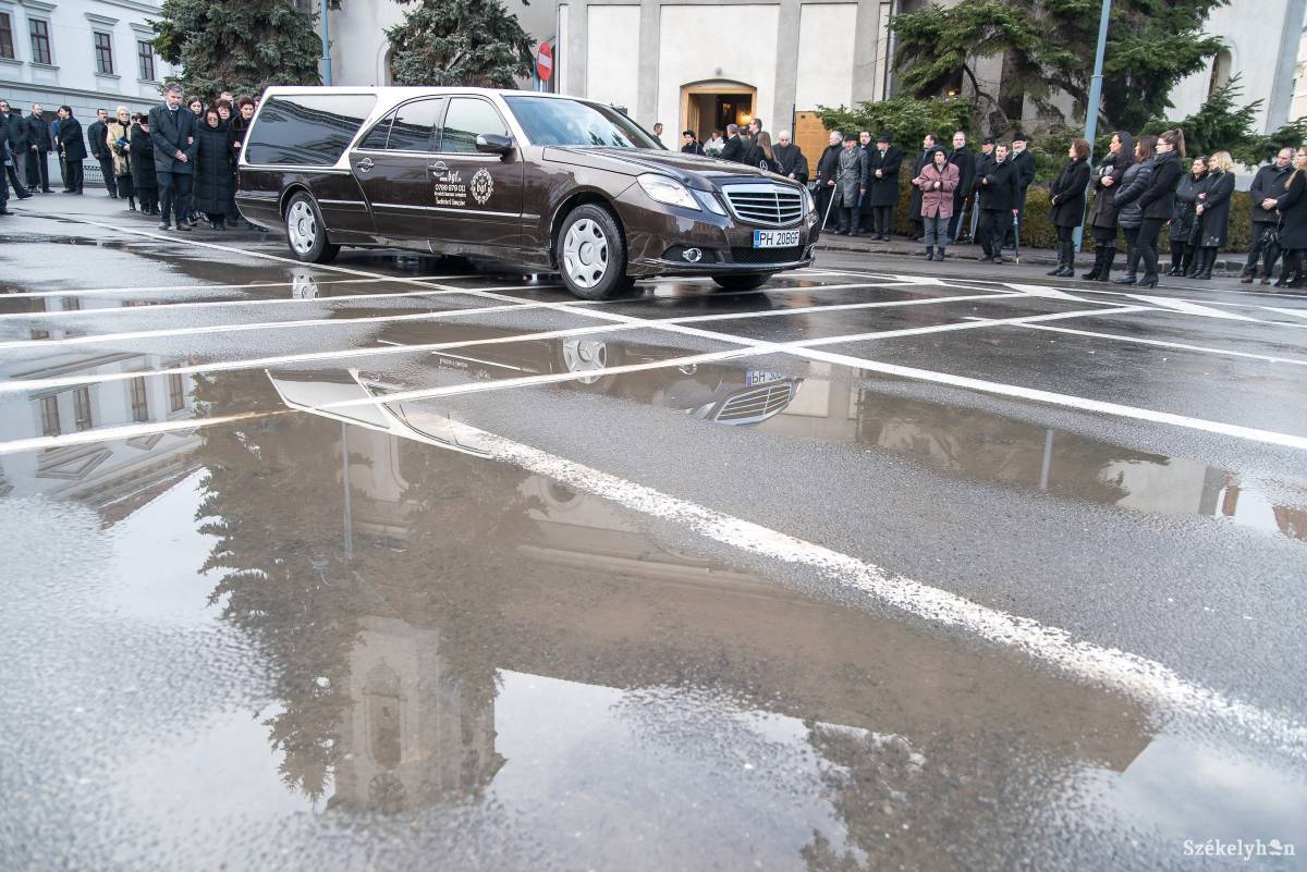 •  Fotó: Veres Nándor