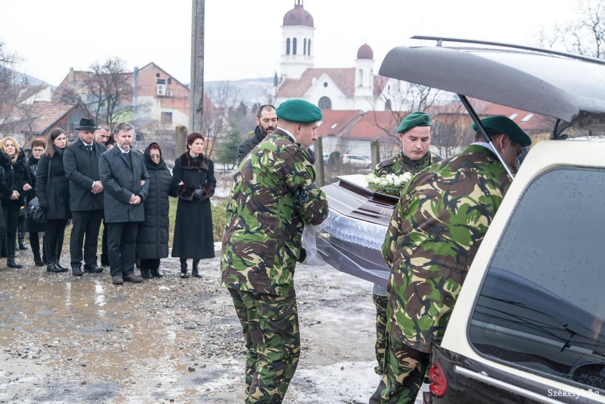 •  Fotó: Veres Nándor