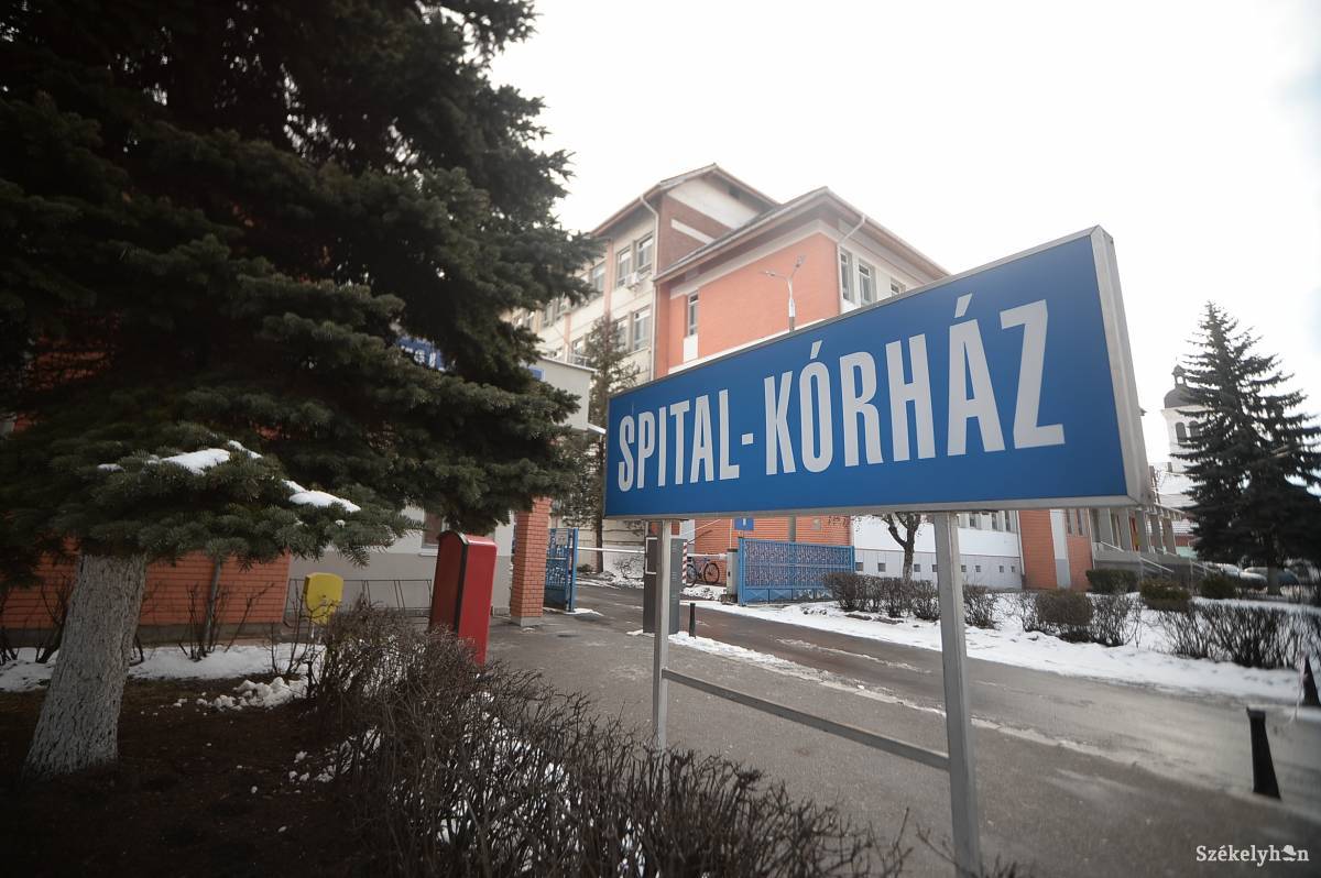 A székelyudvarhelyi kórház önerőből létesített szolgálati lakásokat orvosainak •  Fotó: Barabás Ákos