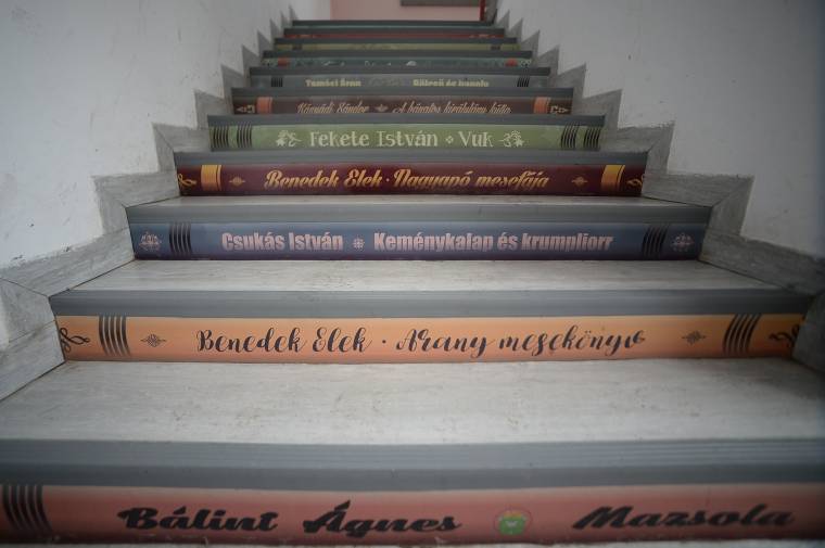 A Pedában még a lépcső is tanít