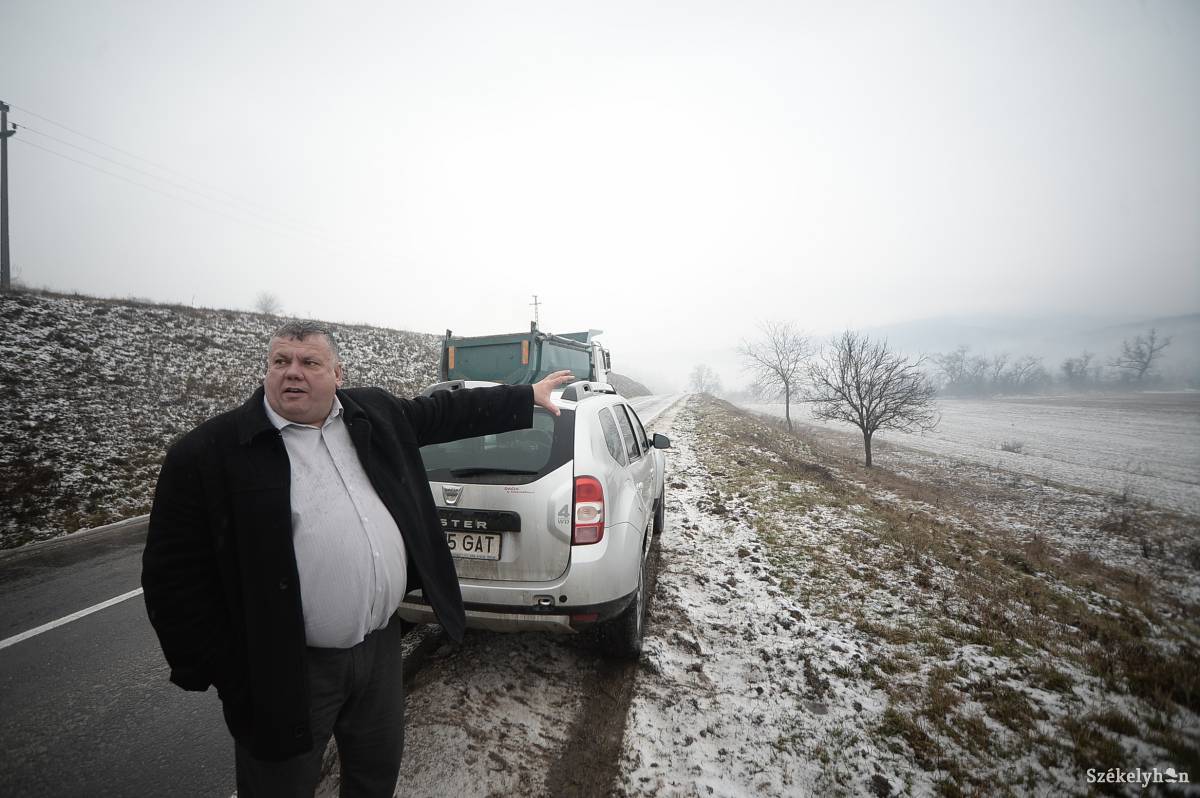 Már megvásárolta a hivatal a 2,5 hektáros telket, ahová a strandot tervezik • Fotó: Barabás Ákos