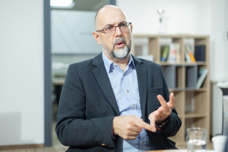 Ázsiai vendégmunkások: nyugalomra és a szélsőségek elutasítására intette a ditróiakat az RMDSZ elnöke