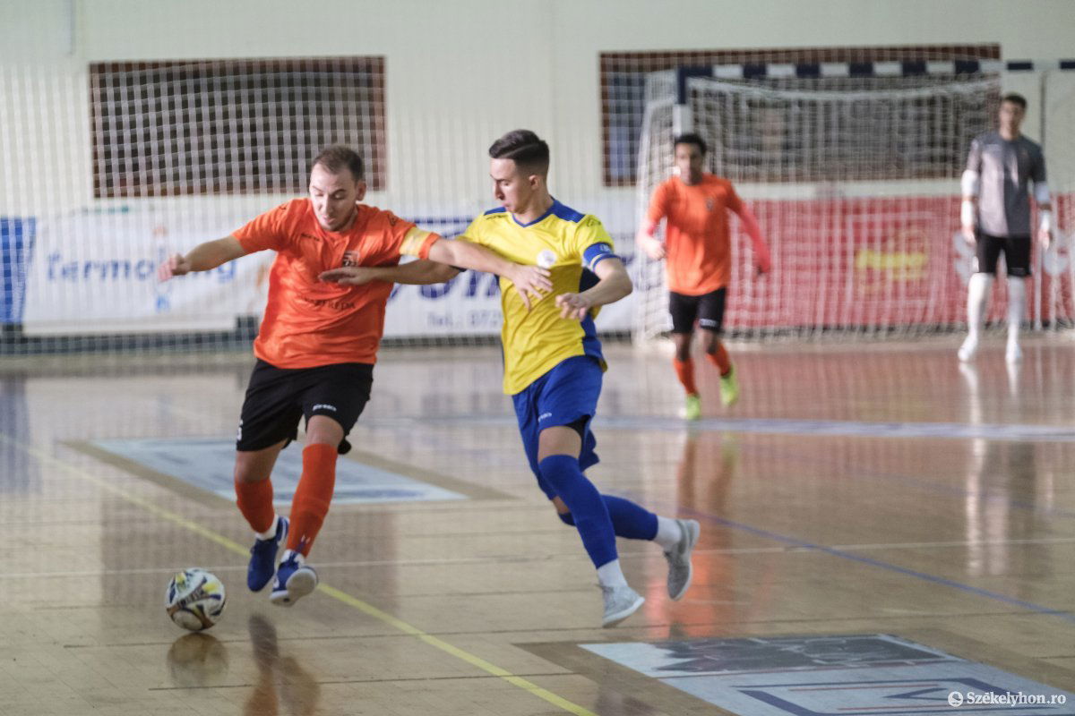 Az Imperial Wetnek még lesznek meccsei az udvarhelyi sportcsarnokban &bullet;  Fotó: Veres Nándor