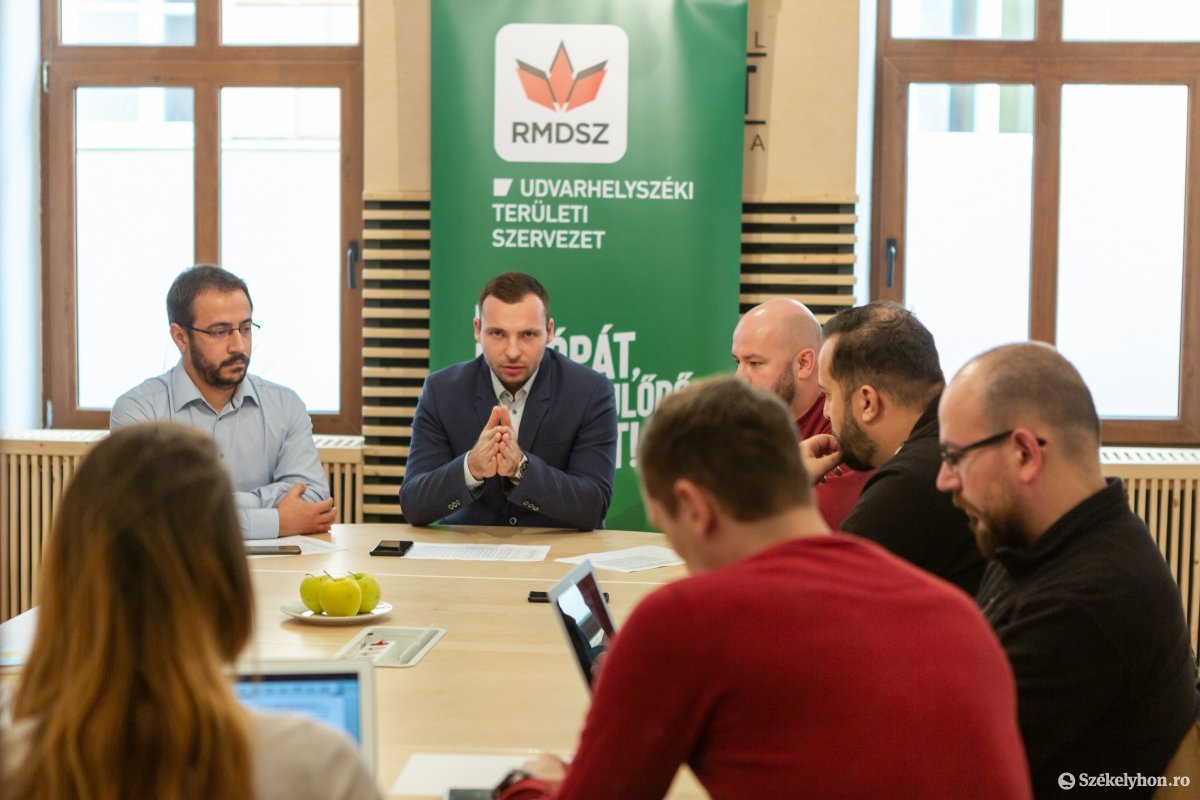Eredményeket értékeltek az udvarhelyi RMDSZ-nél •  Fotó: Erdély Bálint Előd