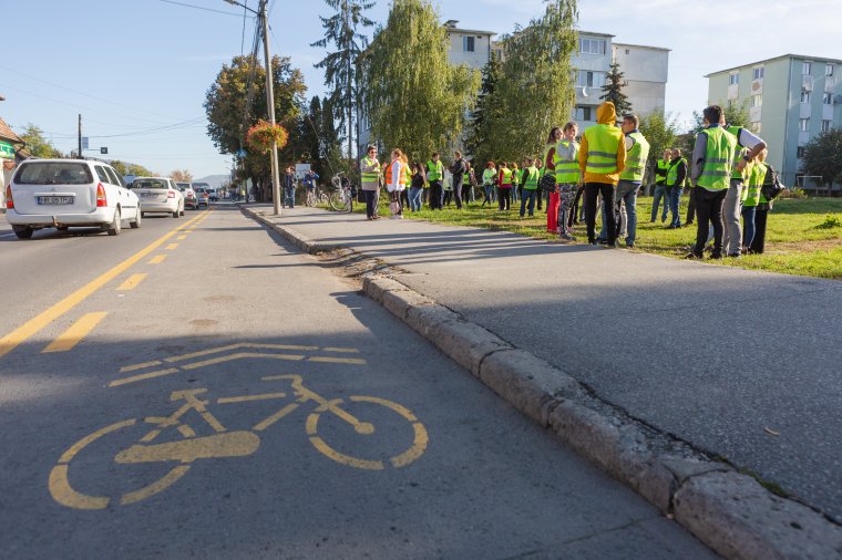 Közel ezren használják naponta a megkérdőjelezett biciklisávot
