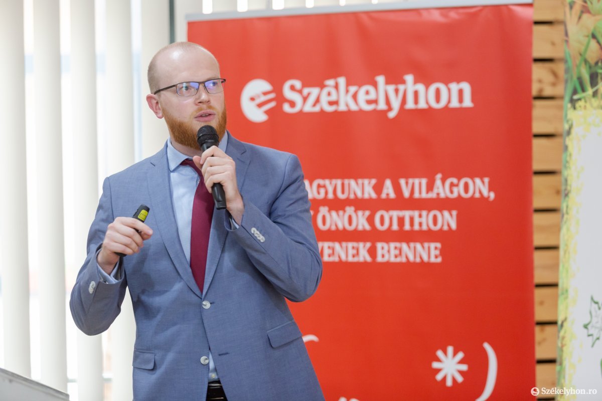 Bálint Csaba szerint a politikai színtérről érkező bizonytalanságok rizikót jelentenek •  Fotó: Erdély Bálint Előd