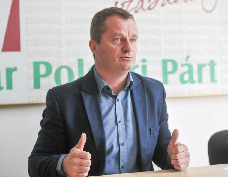 Polgári palotaforradalom: Mezei János pártelnök nem mond le az „RMDSZ-es MPP-sek” követelésére