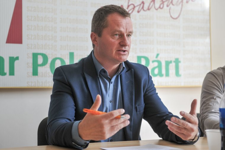 Lemondásra szólítja fel Mezei Jánost az MPP huszonkét tagja