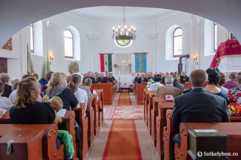 A taps mára egyre inkább bevett jutalmazási szokássá vált •  Fotó: Beliczay László