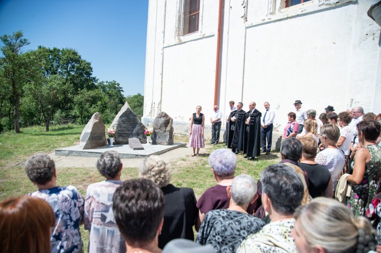 Lelkészbeiktatás a székelyszentmihályi templom szentelési jubileumán