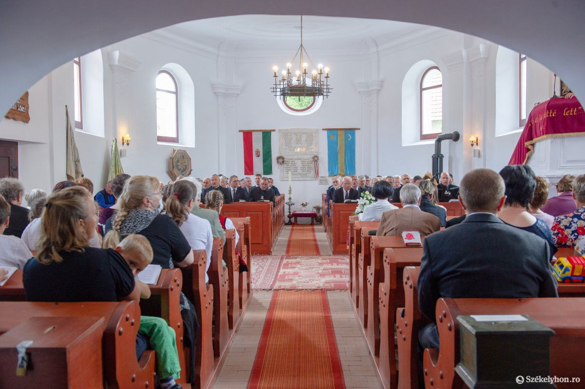 A taps mára egyre inkább bevett jutalmazási szokássá vált &bullet;  Fotó: Beliczay László