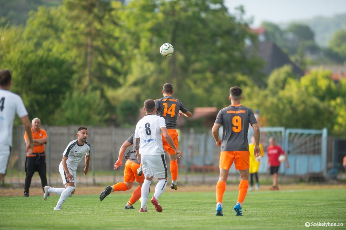 •  Fotó: Barabás Ákos