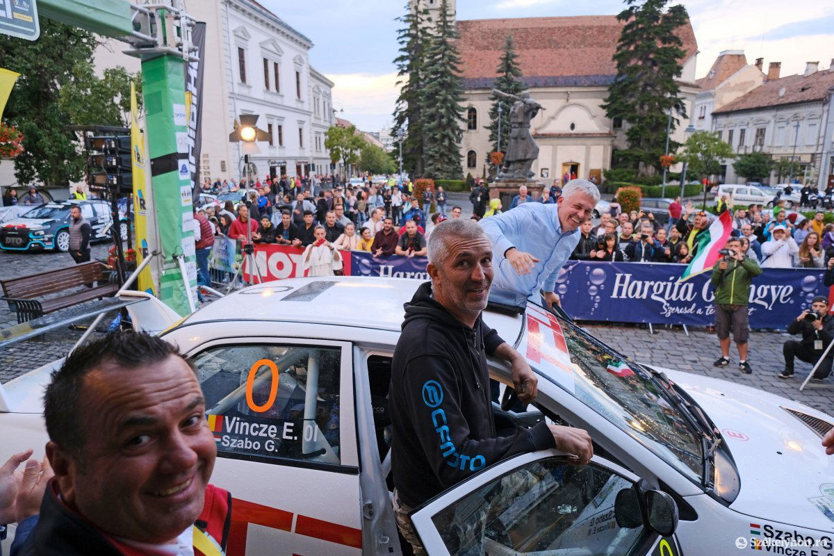 &bullet;  Fotó: Veres Nándor