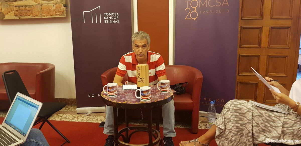 Nagy Pál értékelt, és bemutatta a 2019–2020-as évadtervet •  Fotó: Kovács Eszter