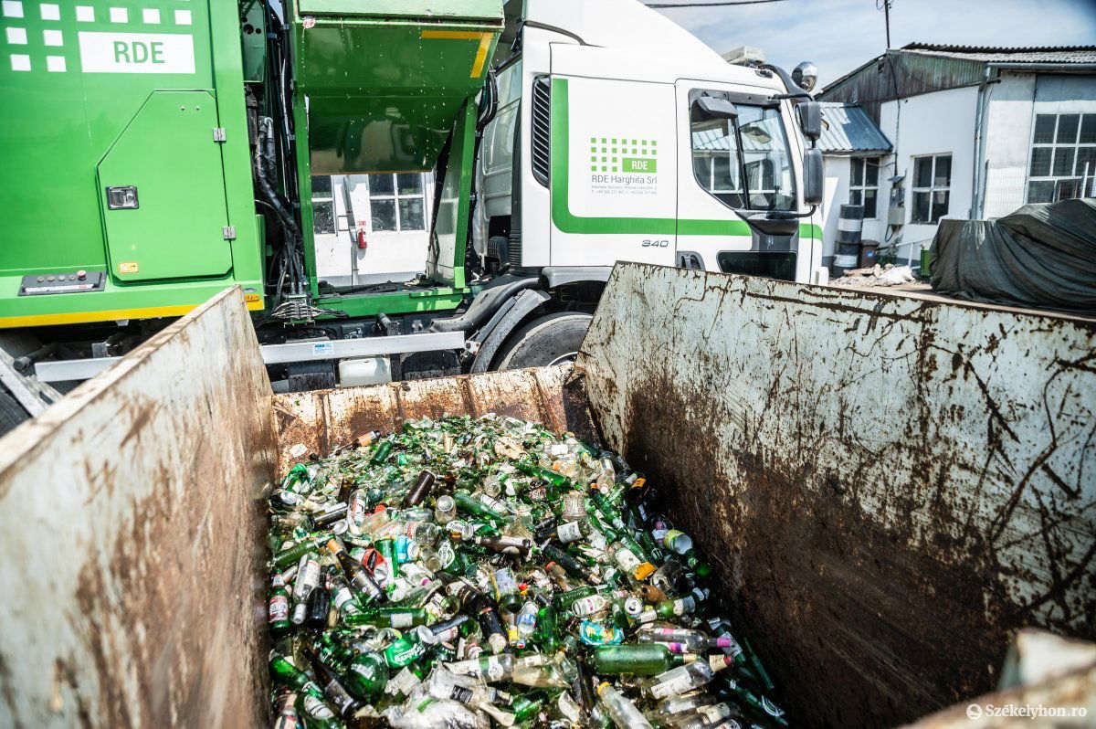 Továbbra is az RDE viszi el a szemetet Gyergyószentmiklósról •  Fotó: Barabás Ákos