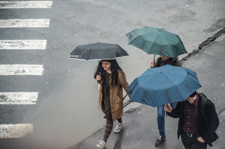 Rossz idővel zárul a hét Erdélyben