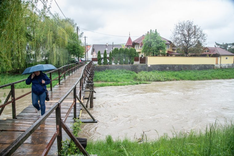 Közel félmillió lejből építik újra a rossz állapotú fahidakat