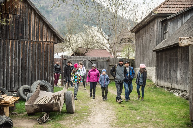 Megoldaná a húsvét és pünkösd körüli hivatalos szabadnapok kérdését az RMDSZ