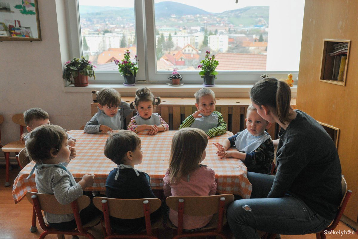 A szülő saját felelősségére írt nyilatkozatának beküldésével fogadják a kicsiket a marosvásárhelyi bölcsődék. Képünk illusztráció &bullet;  Fotó: Beliczay László